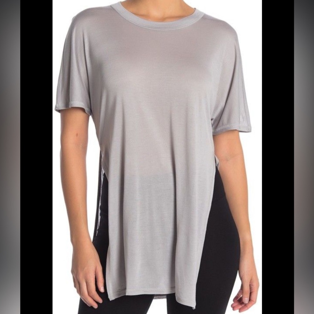 NWOT Alo Dreamer Top